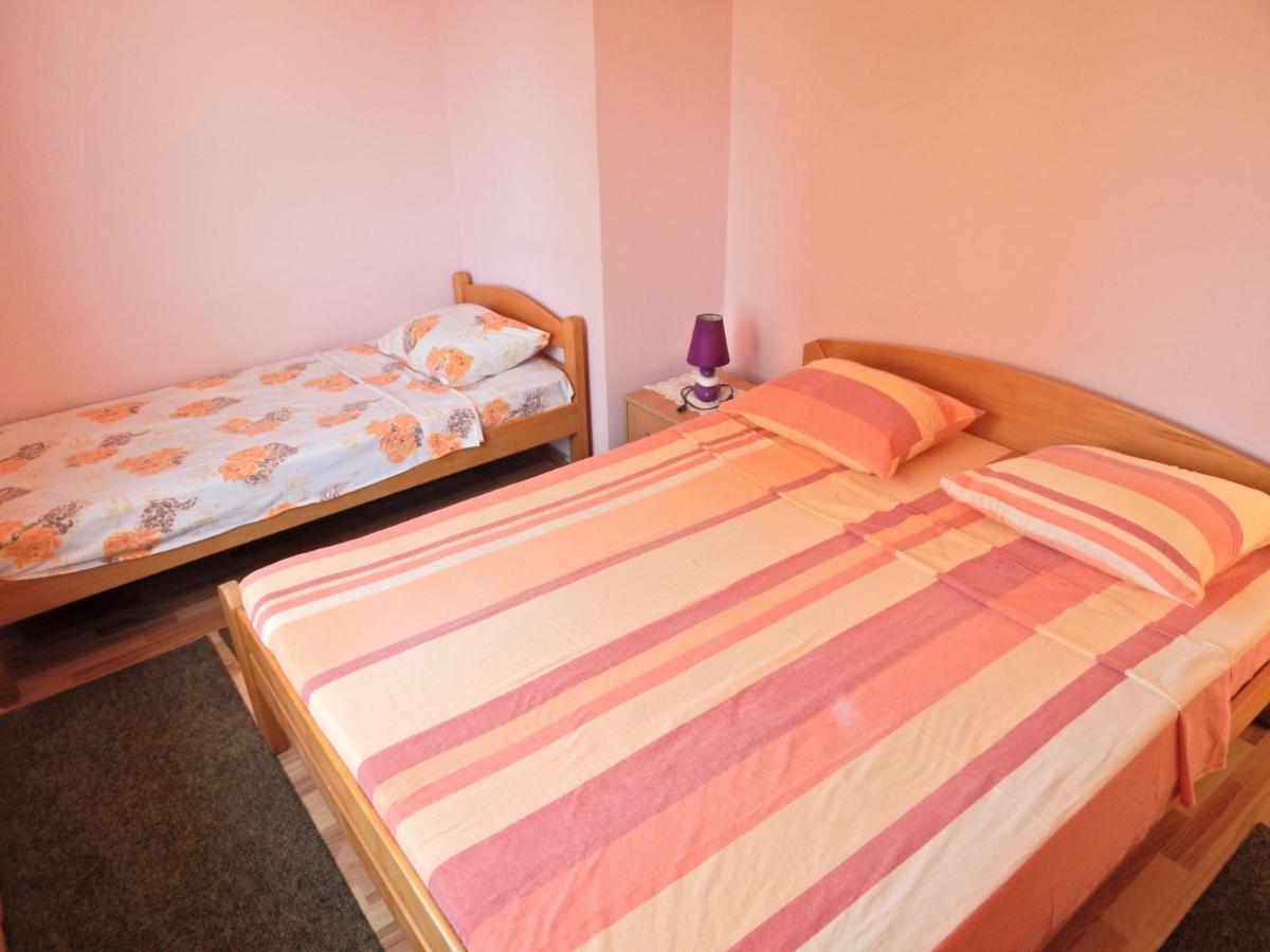 טיווט Apartmani Sindik מראה חיצוני תמונה