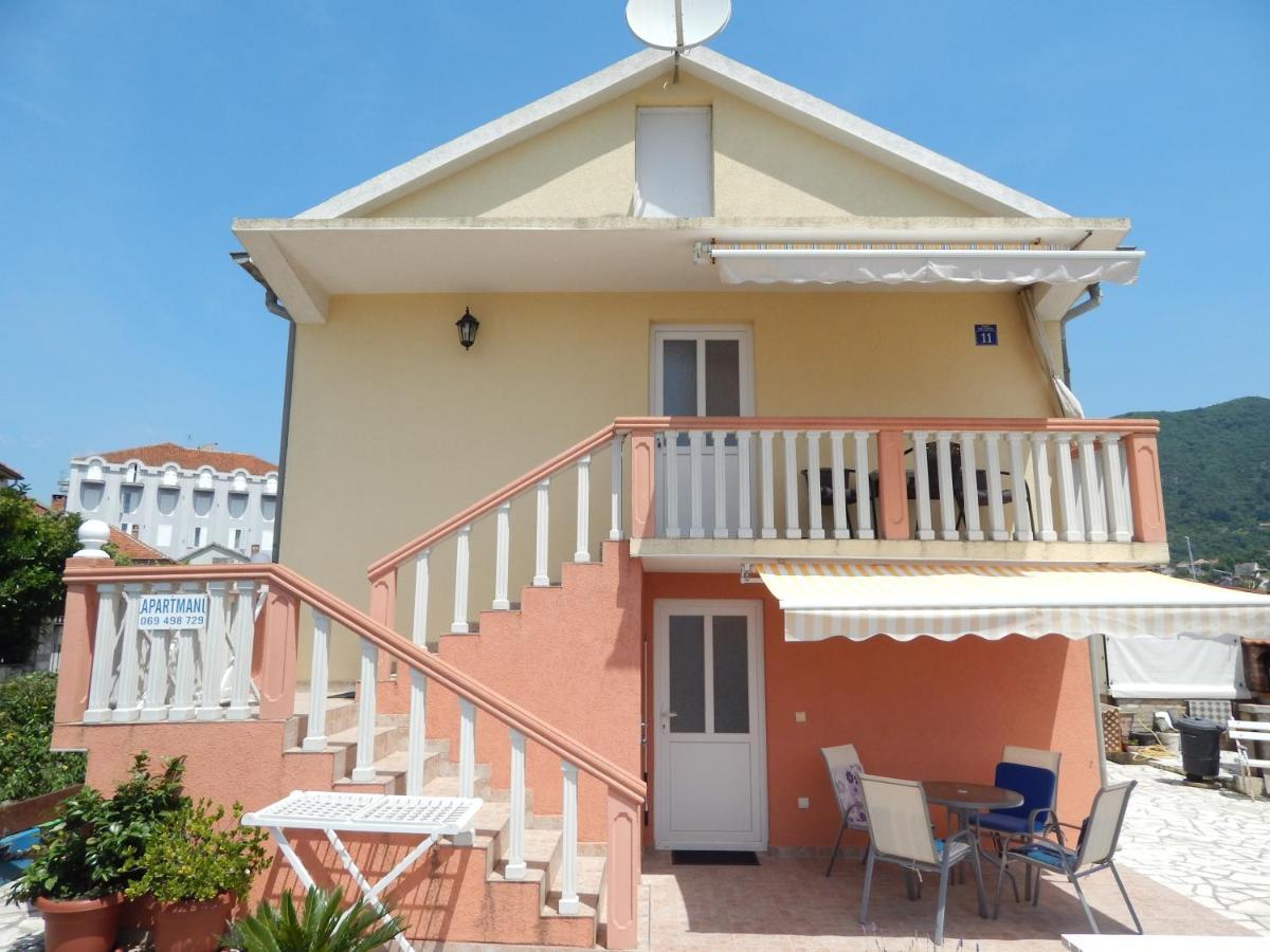 טיווט Apartmani Sindik מראה חיצוני תמונה