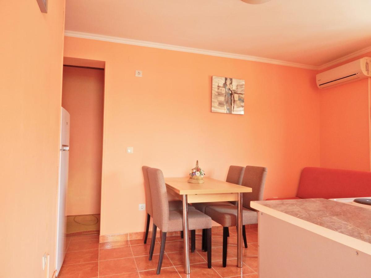 טיווט Apartmani Sindik מראה חיצוני תמונה