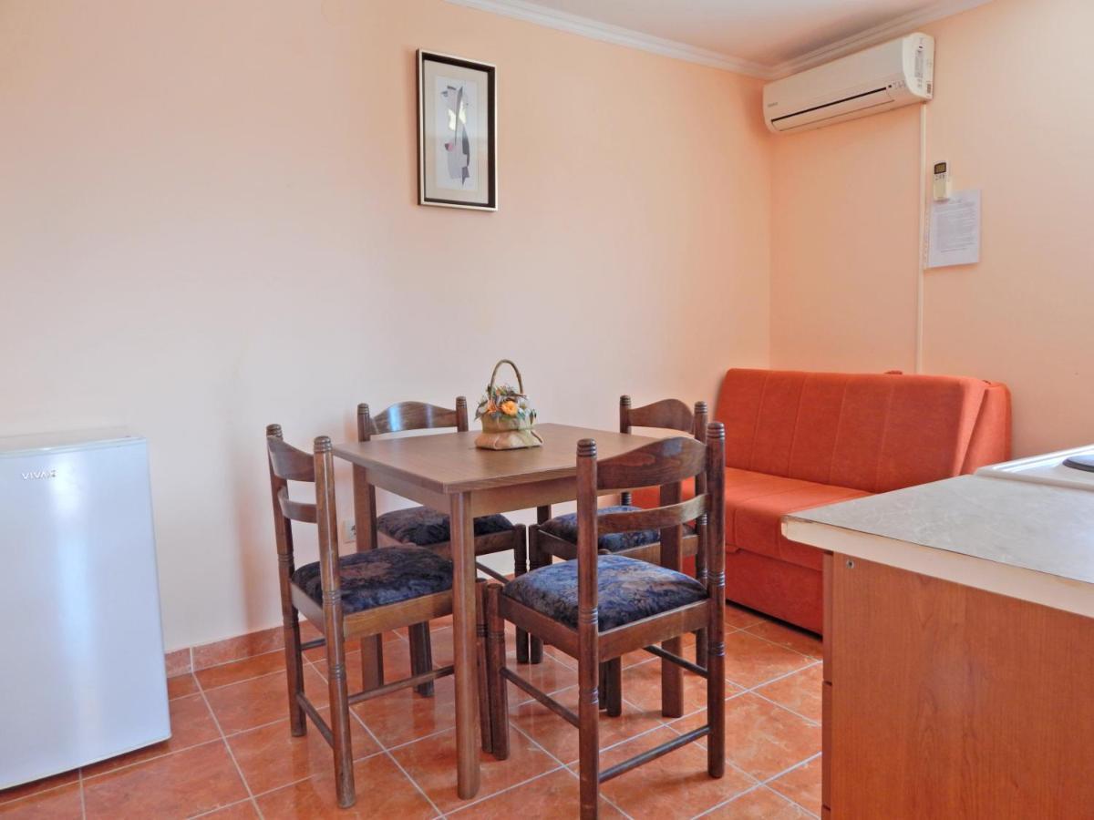 טיווט Apartmani Sindik מראה חיצוני תמונה